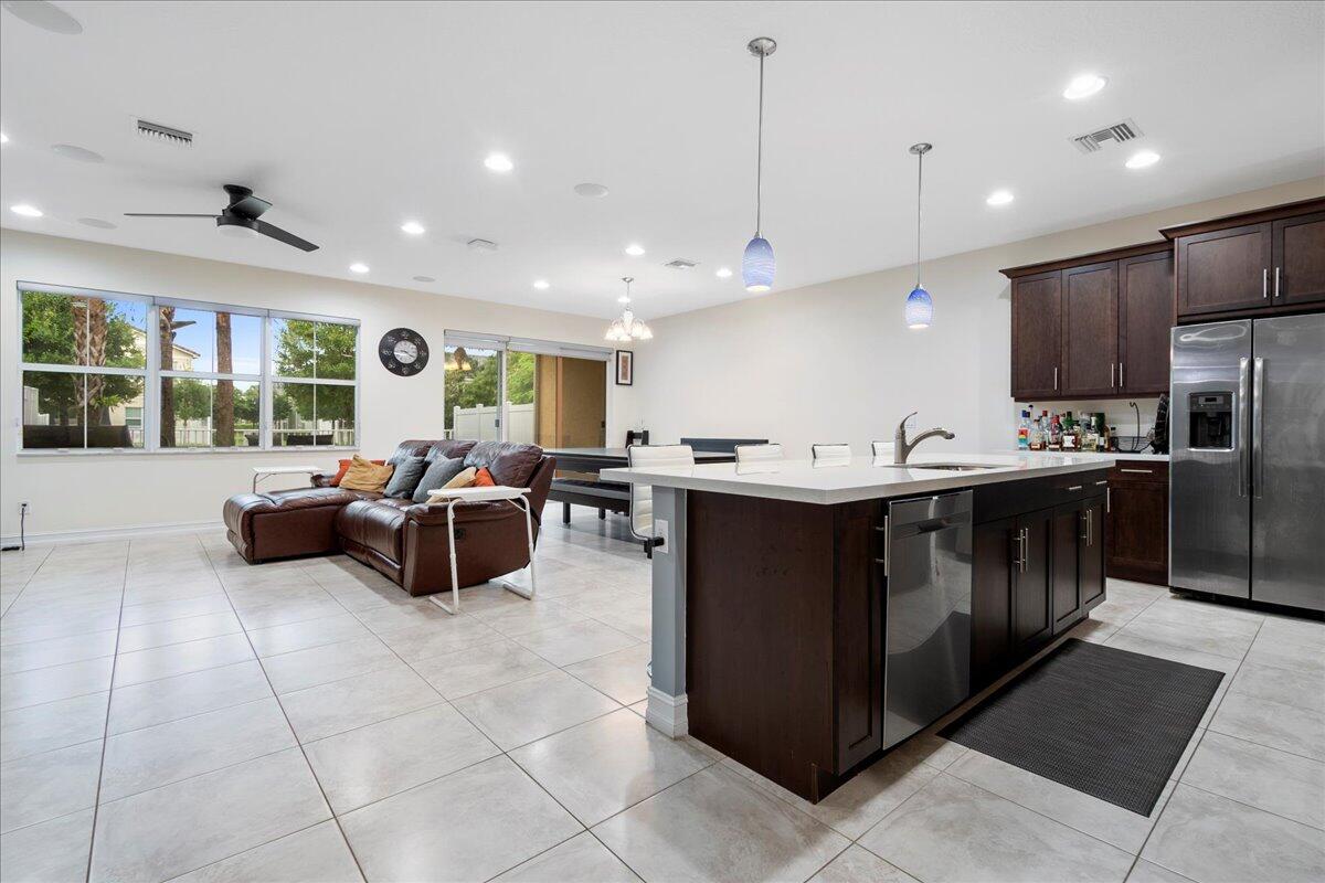 PARK CENTRAL AT CYPRESS KEY - Residential