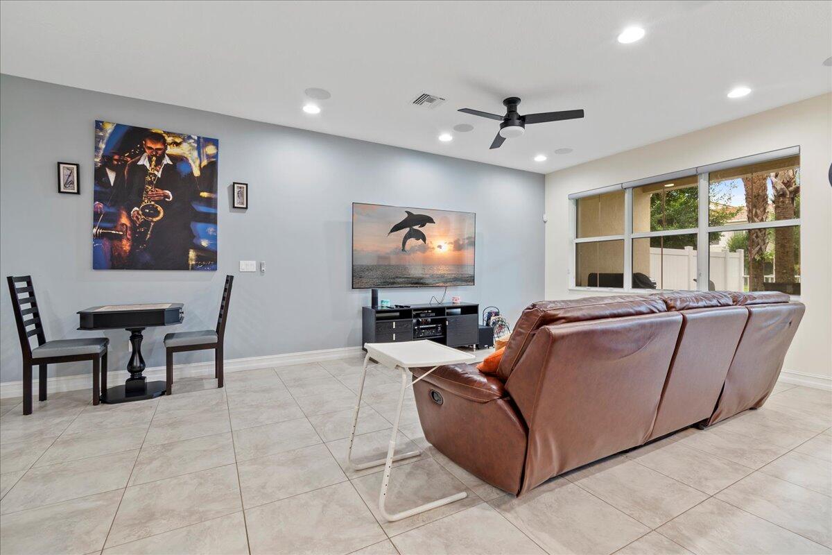 PARK CENTRAL AT CYPRESS KEY - Residential