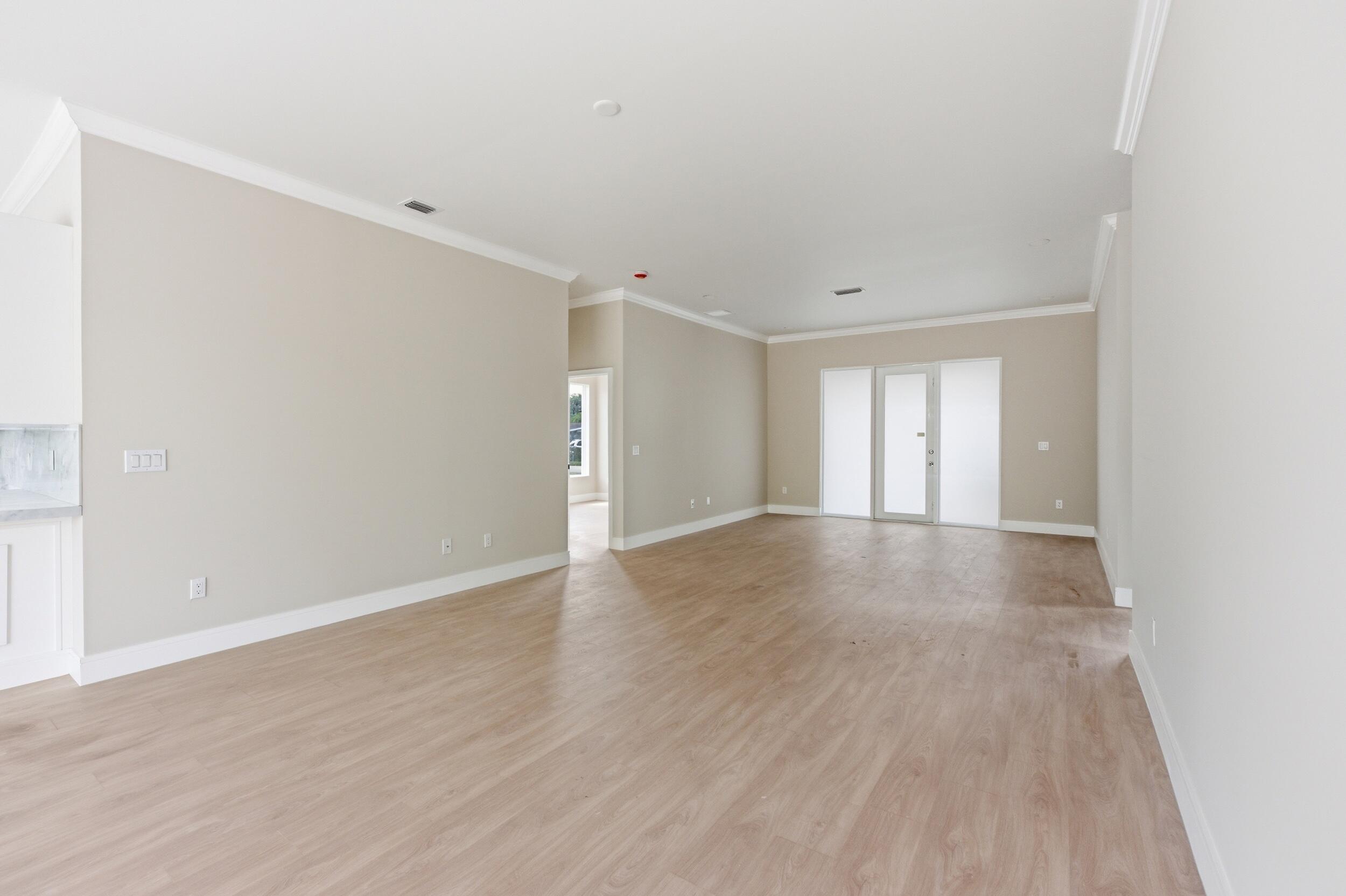 LAUDERDALE MANORS AMD PLAT - Residential