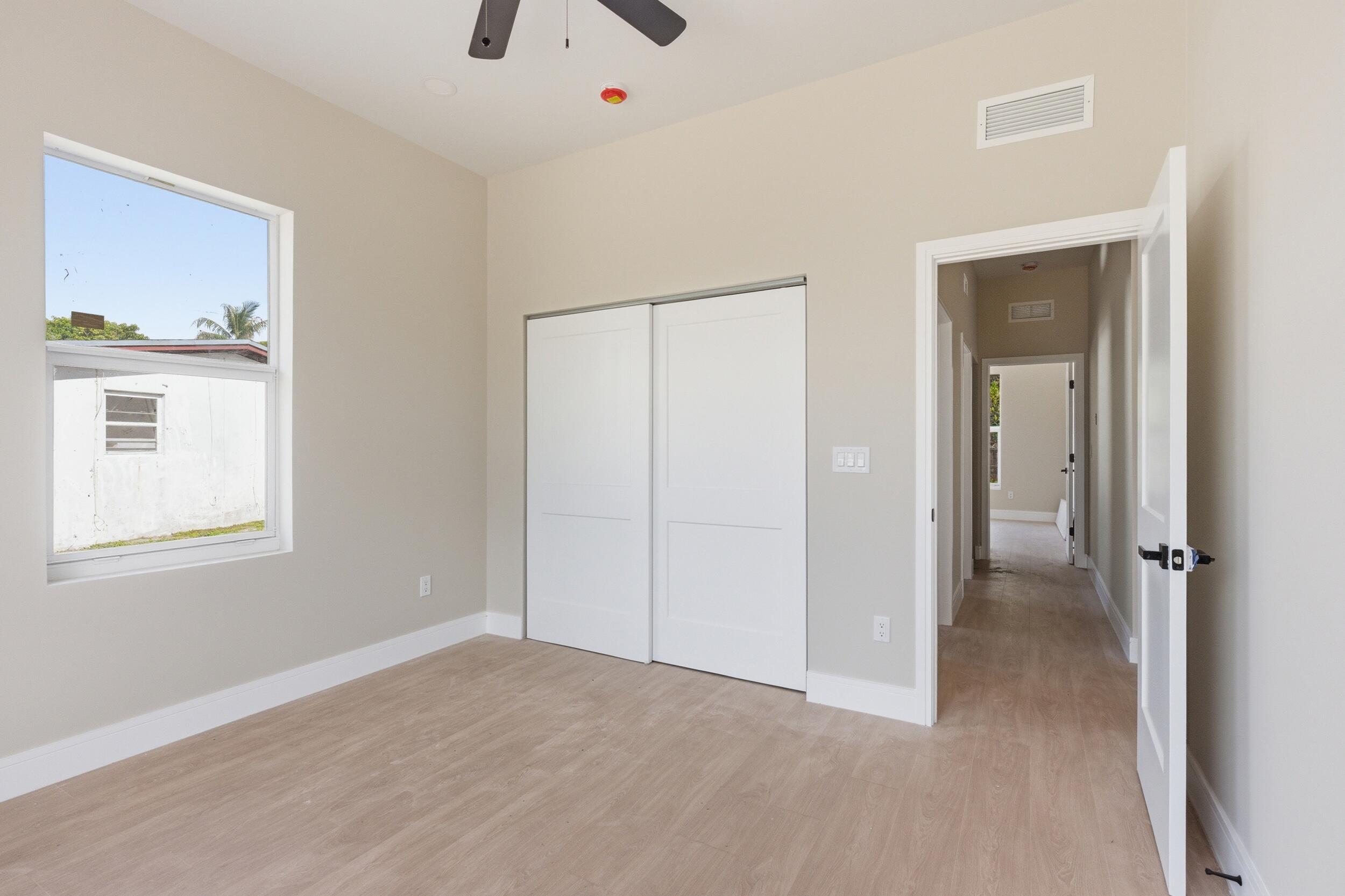 LAUDERDALE MANORS AMD PLAT - Residential