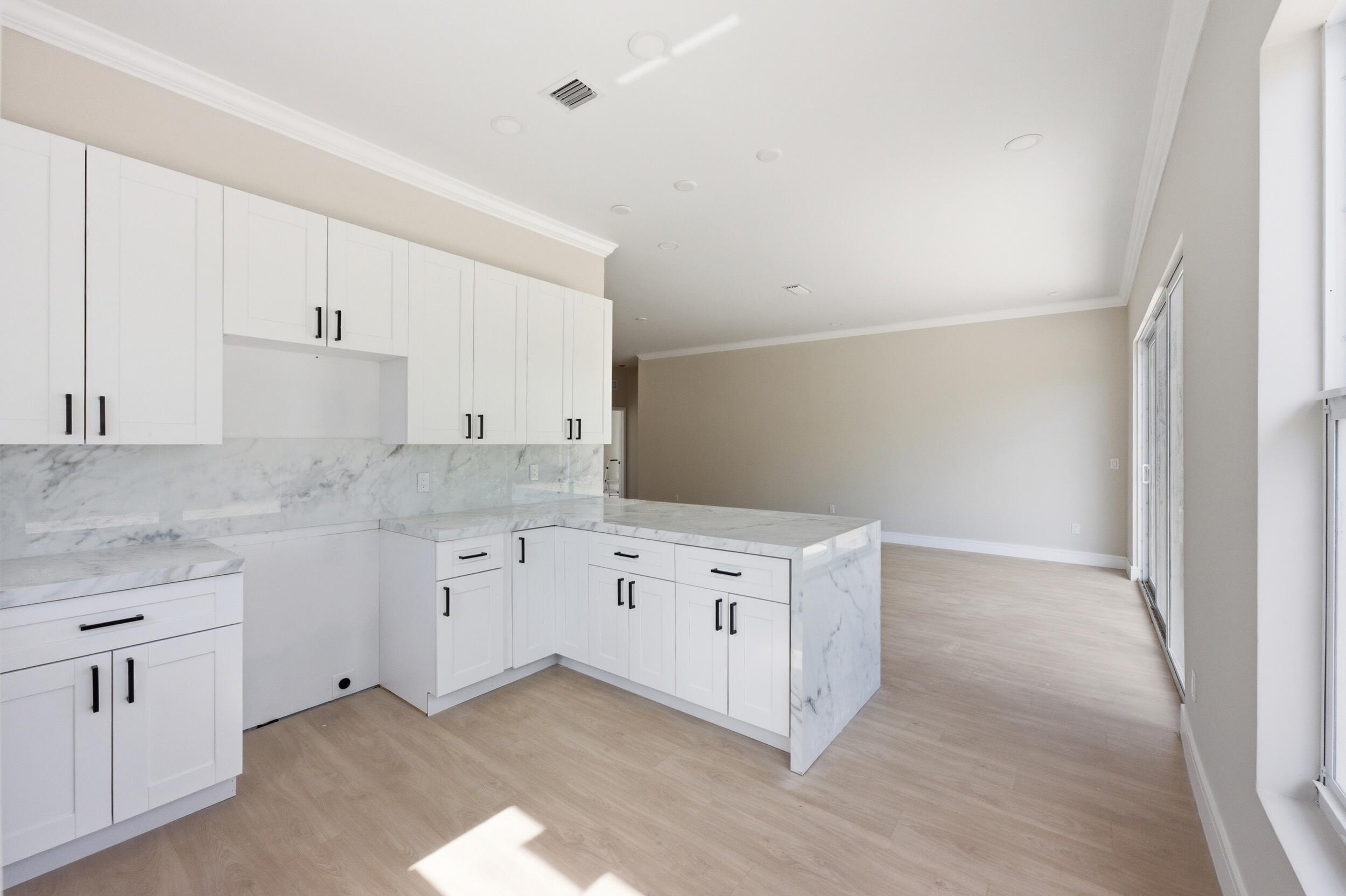 LAUDERDALE MANORS AMD PLAT - Residential