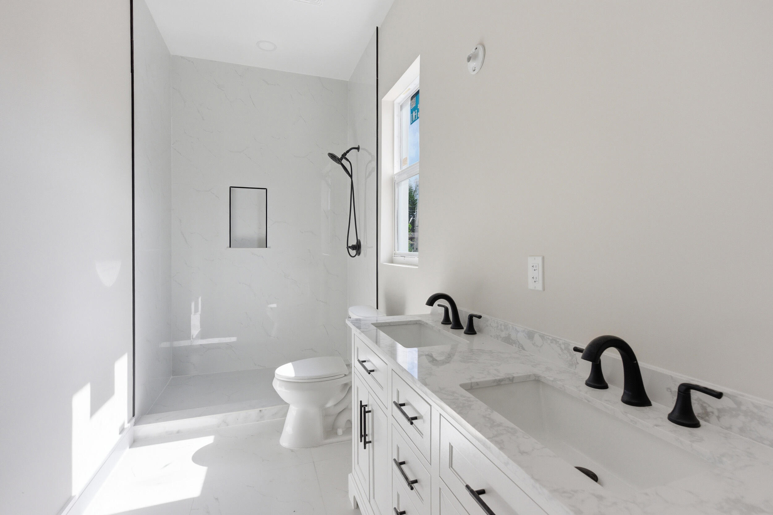 LAUDERDALE MANORS AMD PLAT - Residential