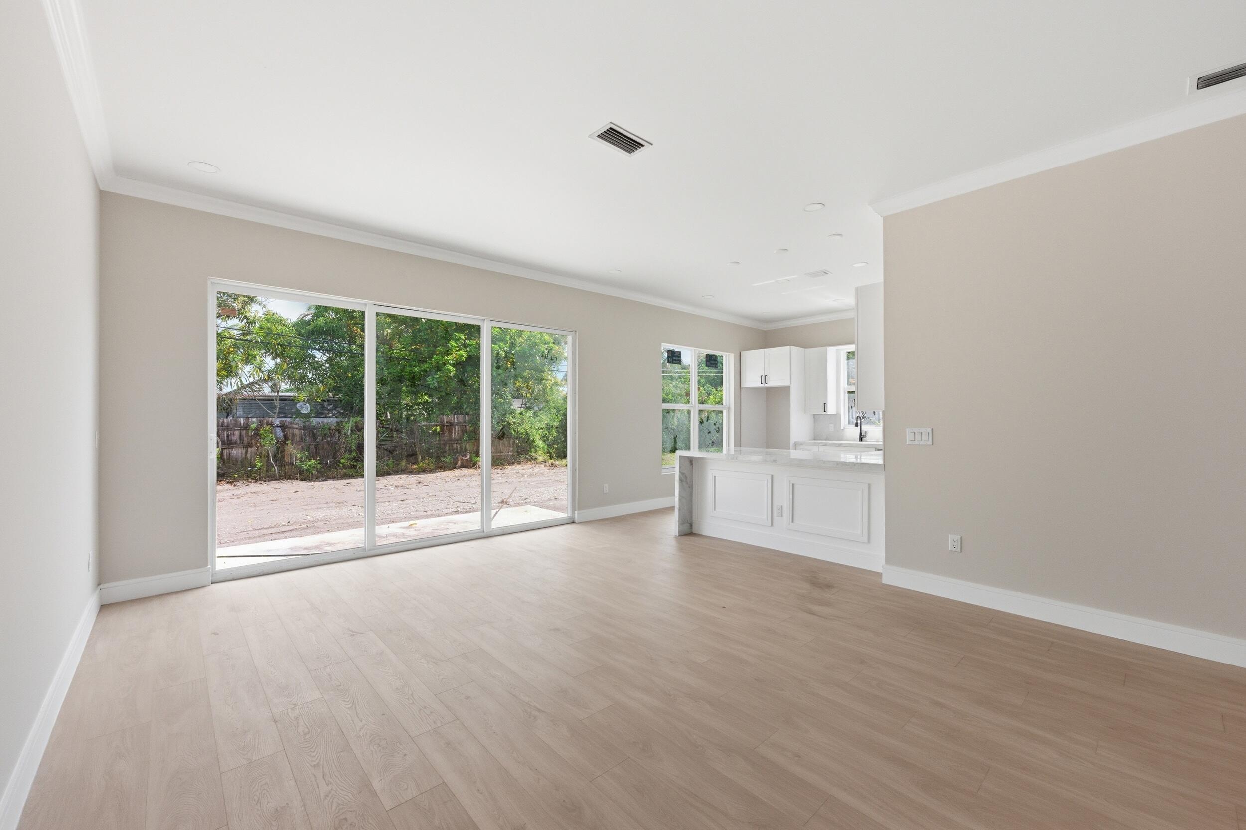 LAUDERDALE MANORS AMD PLAT - Residential