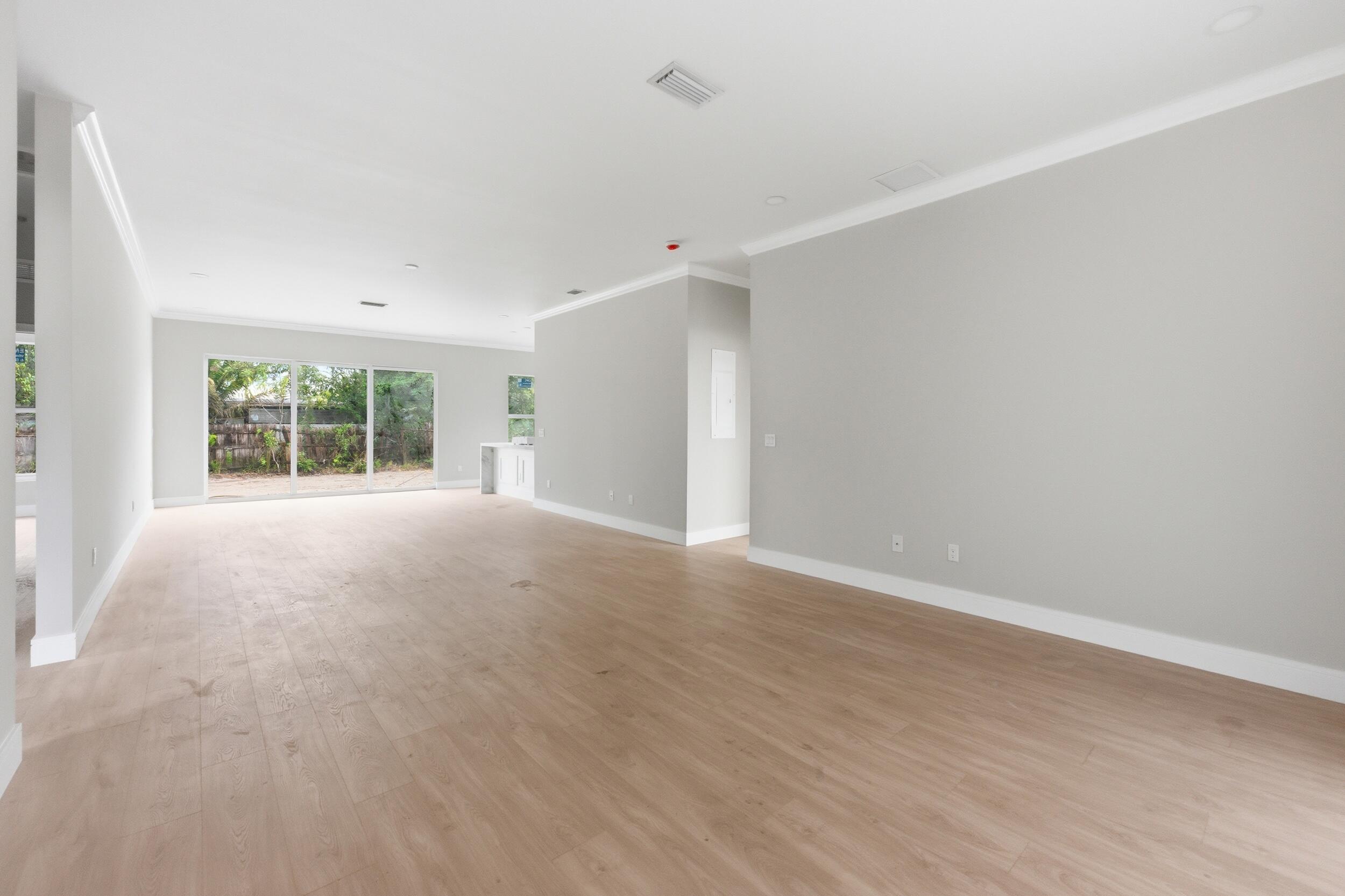 LAUDERDALE MANORS AMD PLAT - Residential