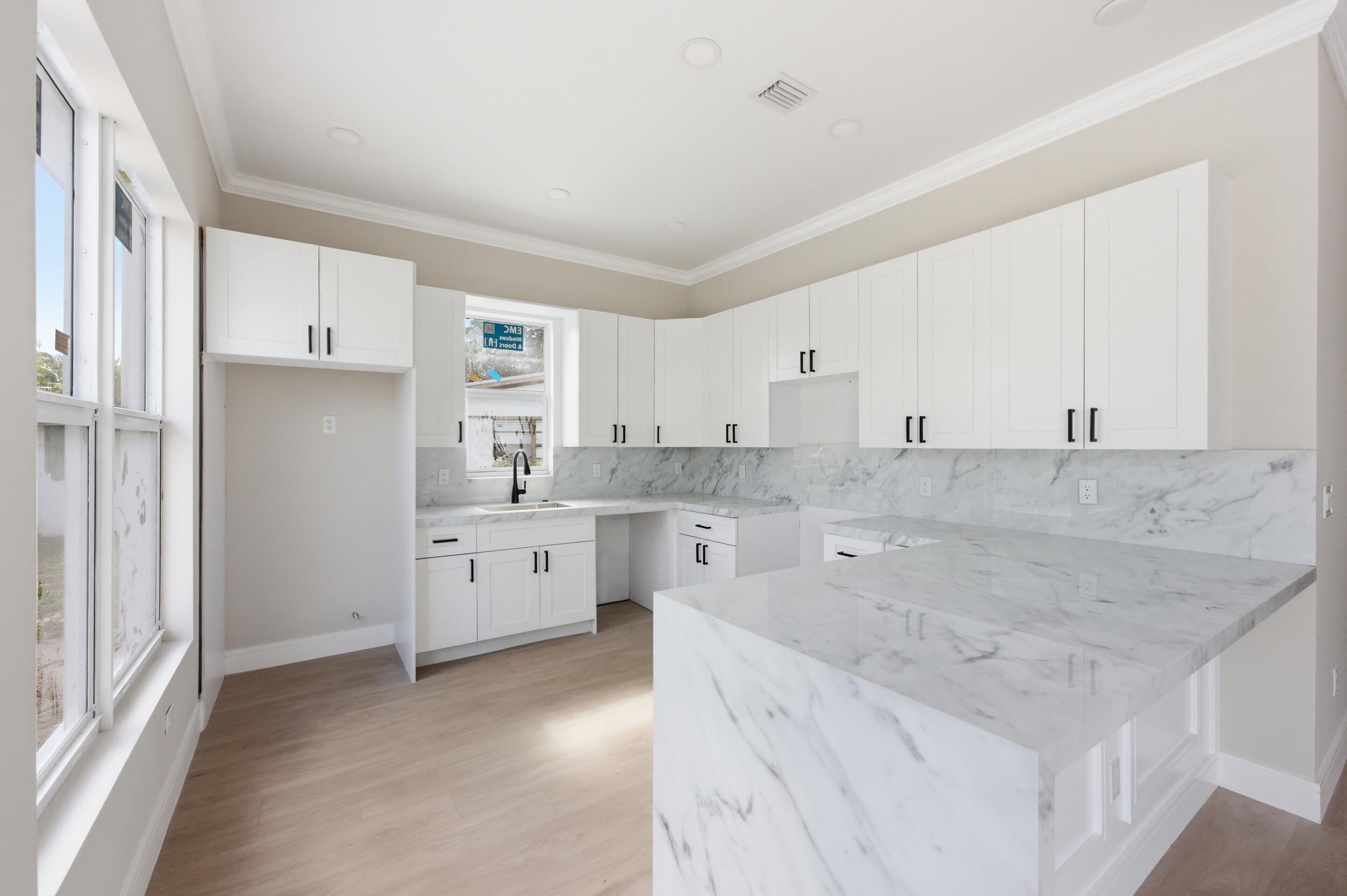 LAUDERDALE MANORS AMD PLAT - Residential