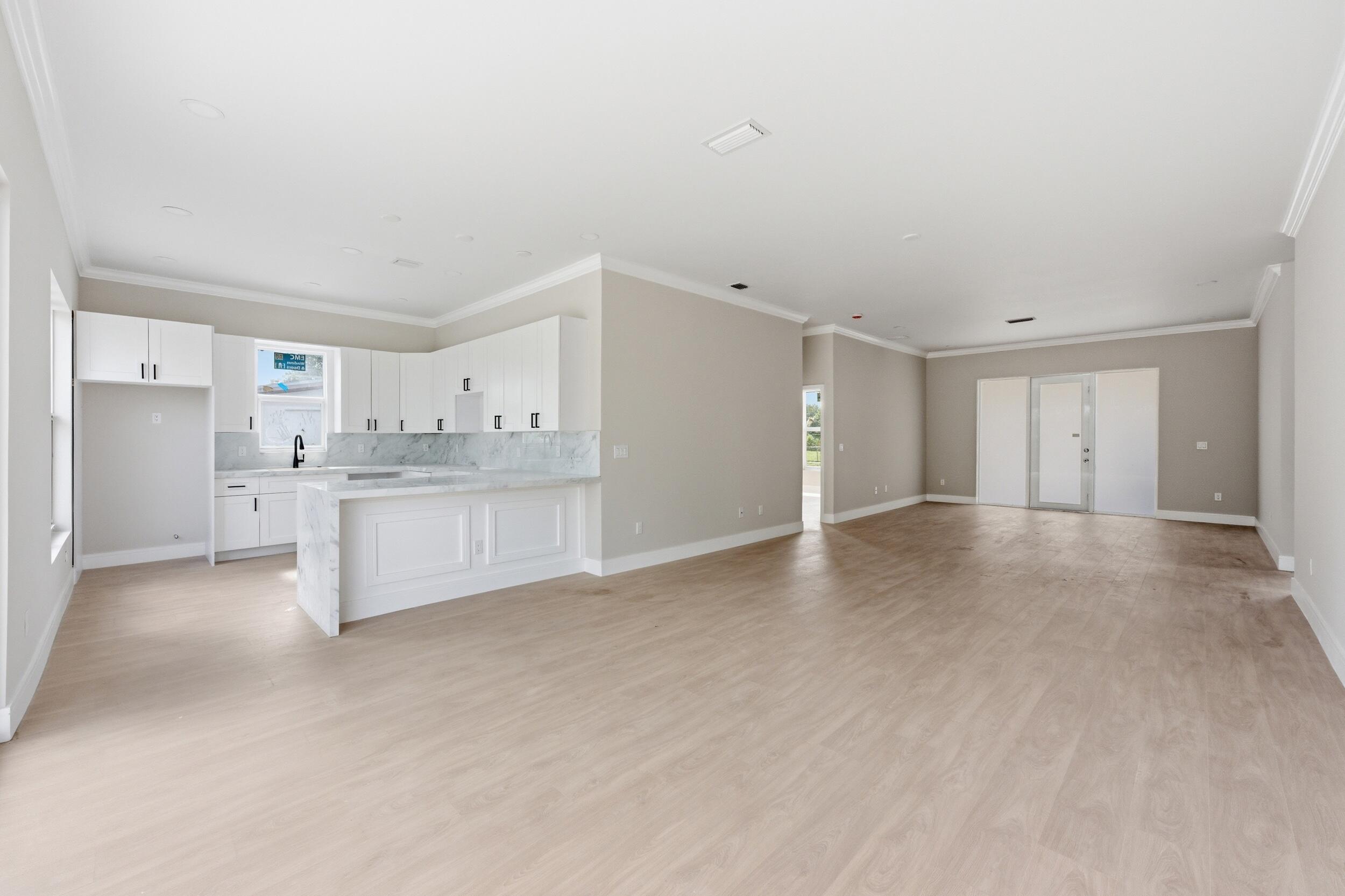 LAUDERDALE MANORS AMD PLAT - Residential
