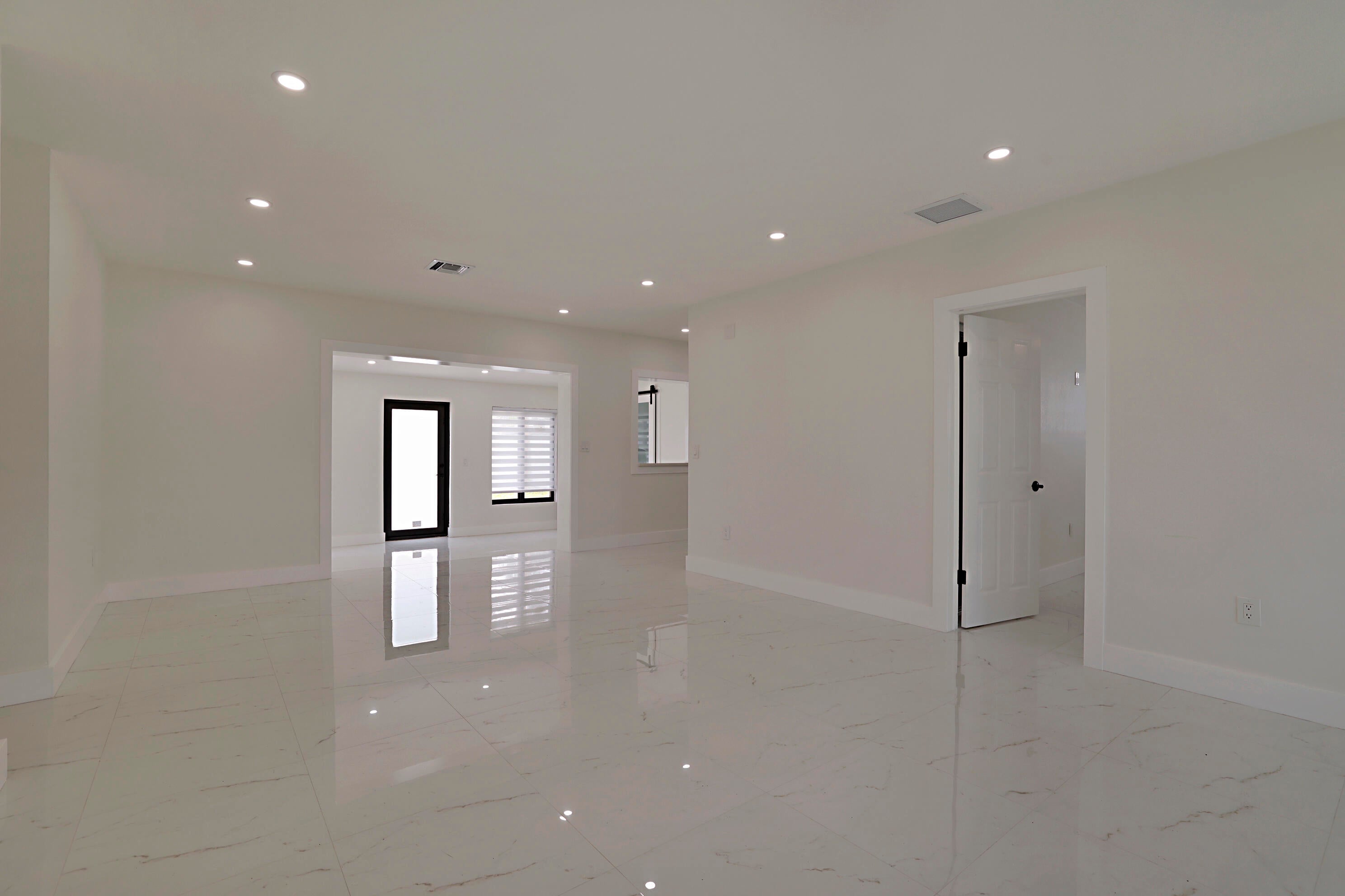 421 FONTANA Drive