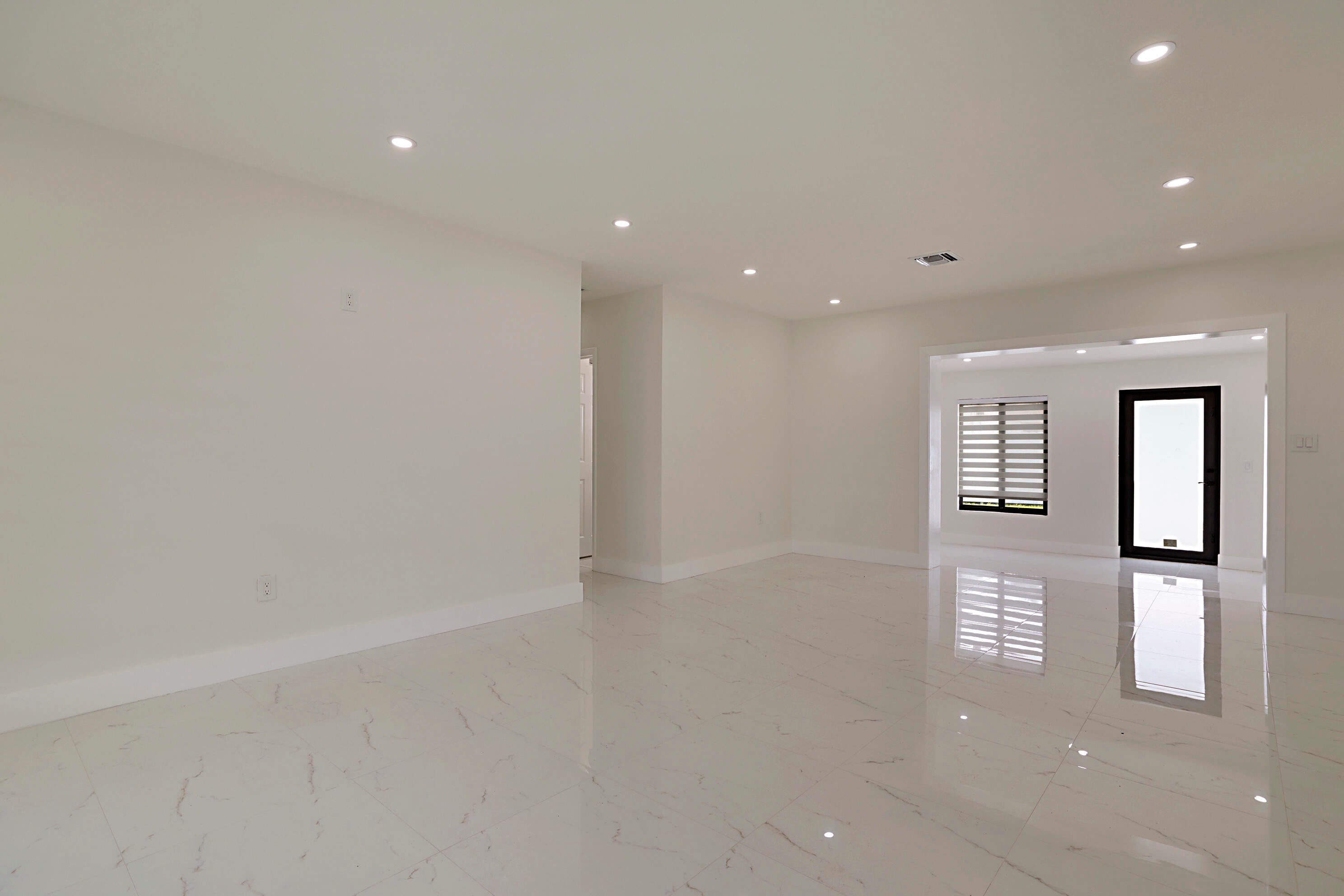 421 FONTANA Drive