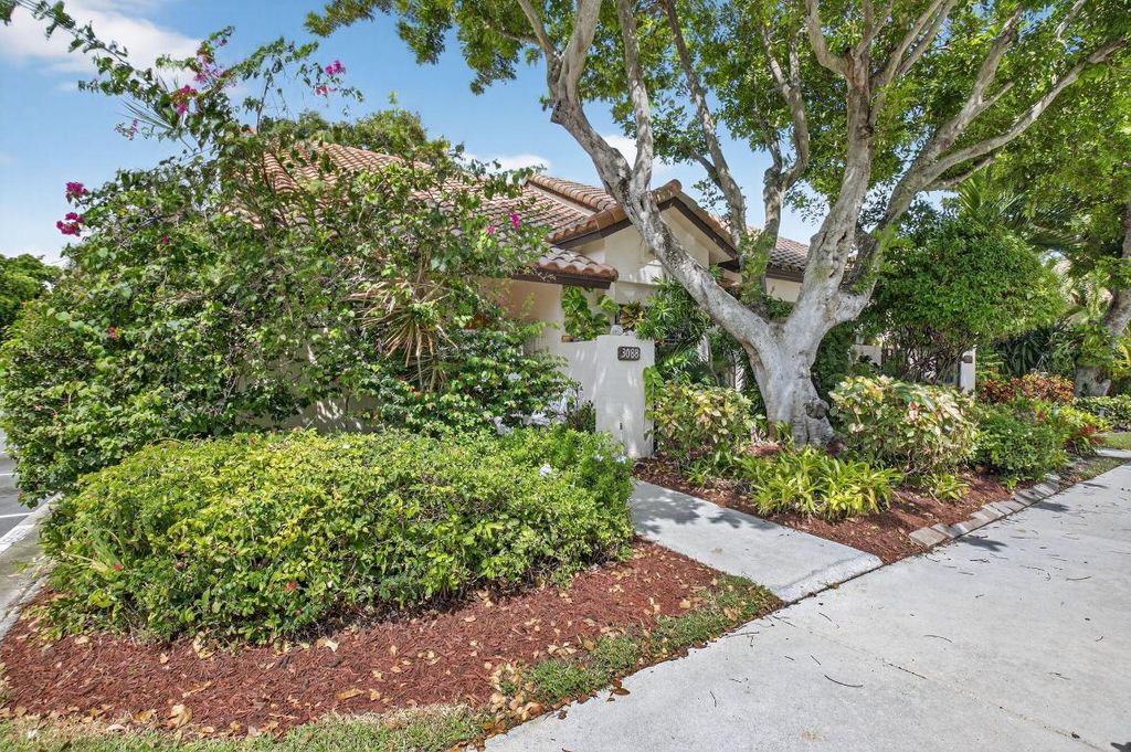 Photo of 3088 Inglewood Terrace, Boca Raton, FL 33431 (MLS # R11124003)