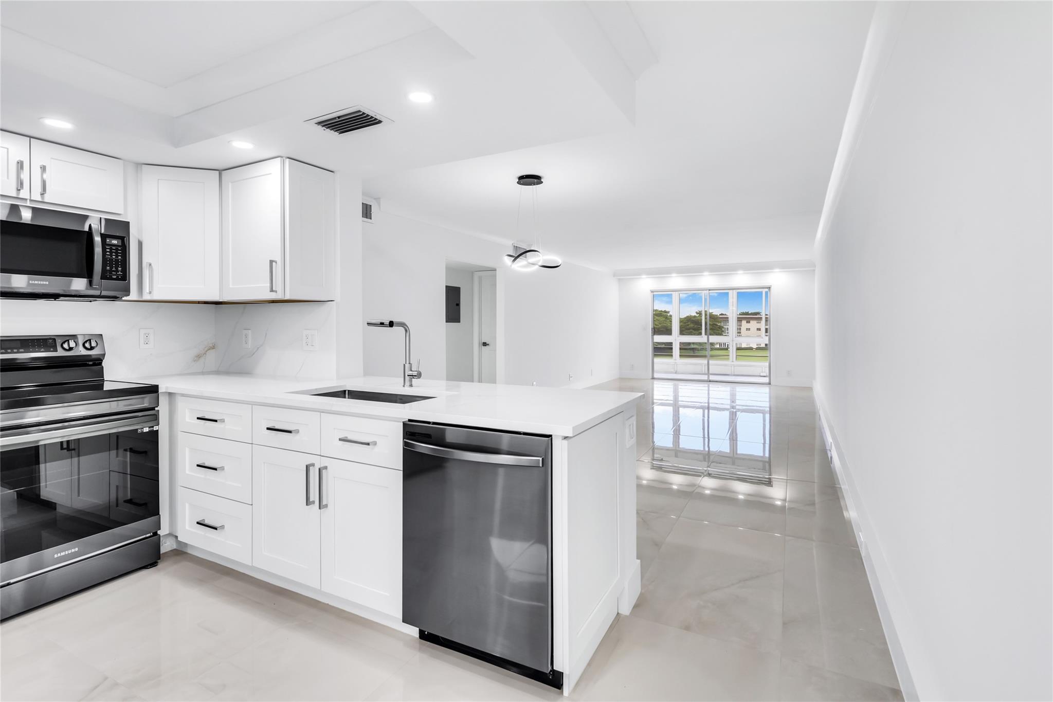 3204 Portofino Pt B4