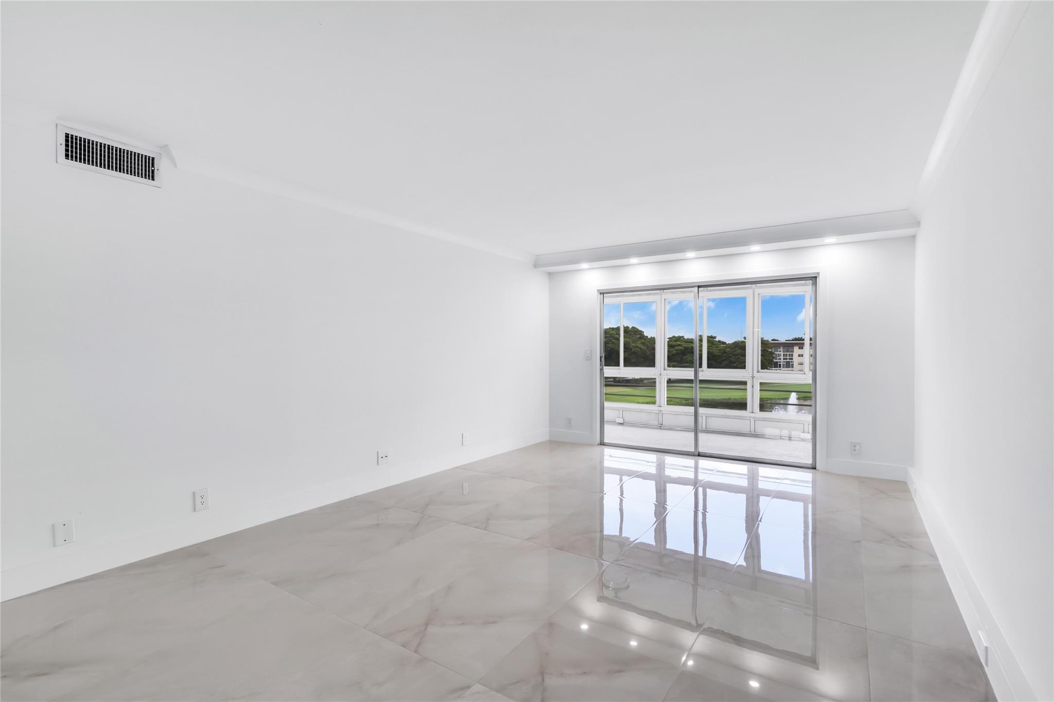 3204 Portofino Pt B4