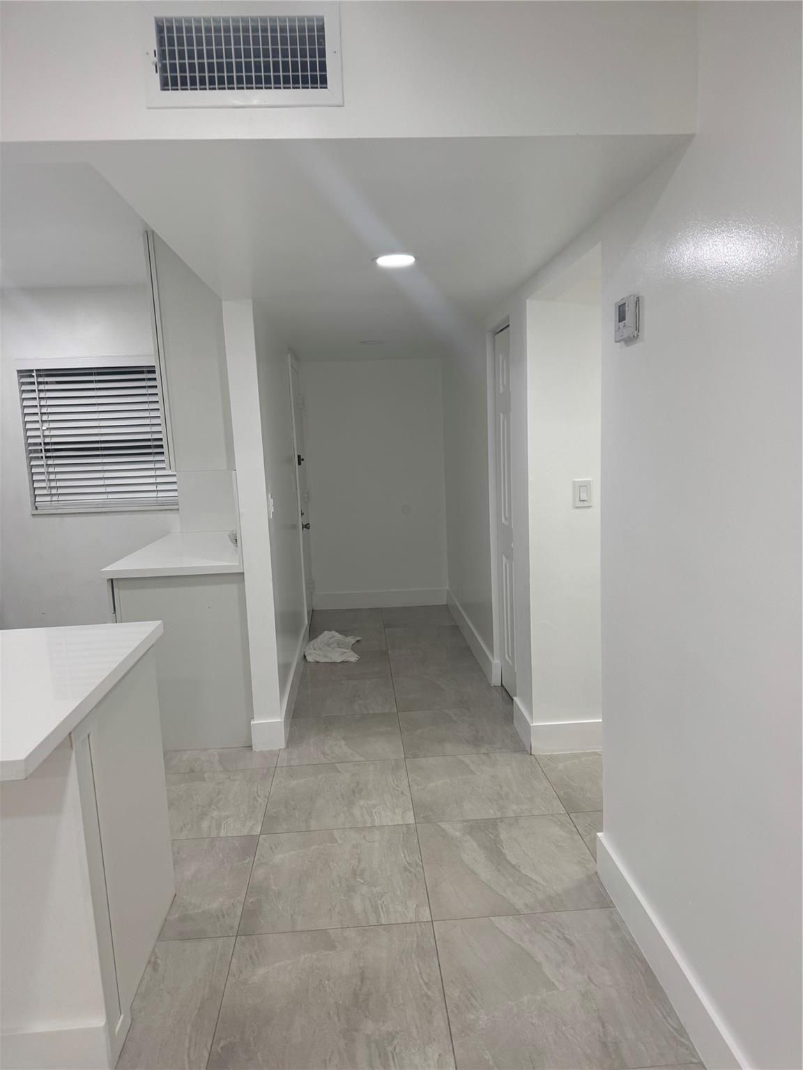 Lakewood On The Green Con - Residential Lease