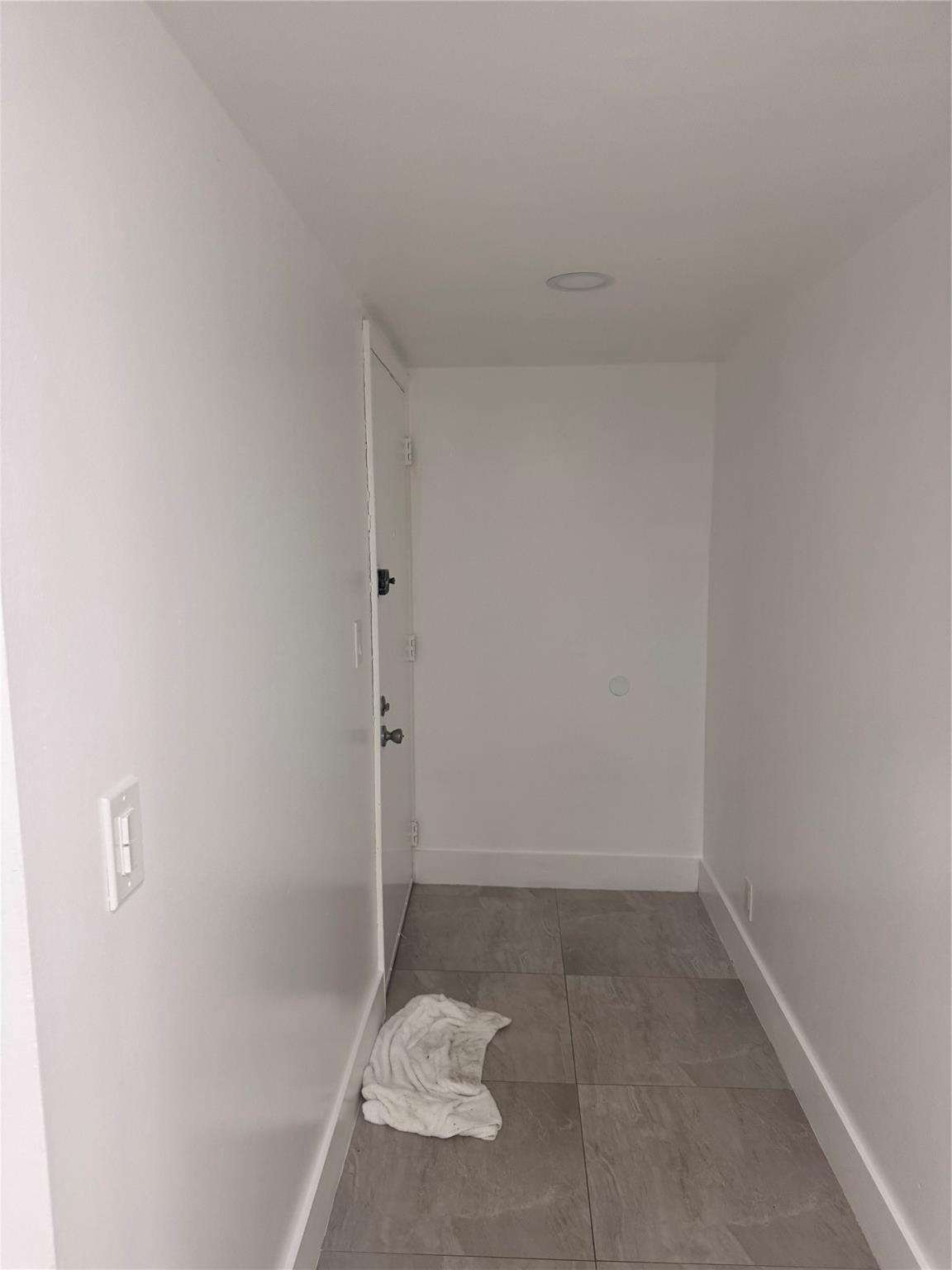 Lakewood On The Green Con - Residential Lease