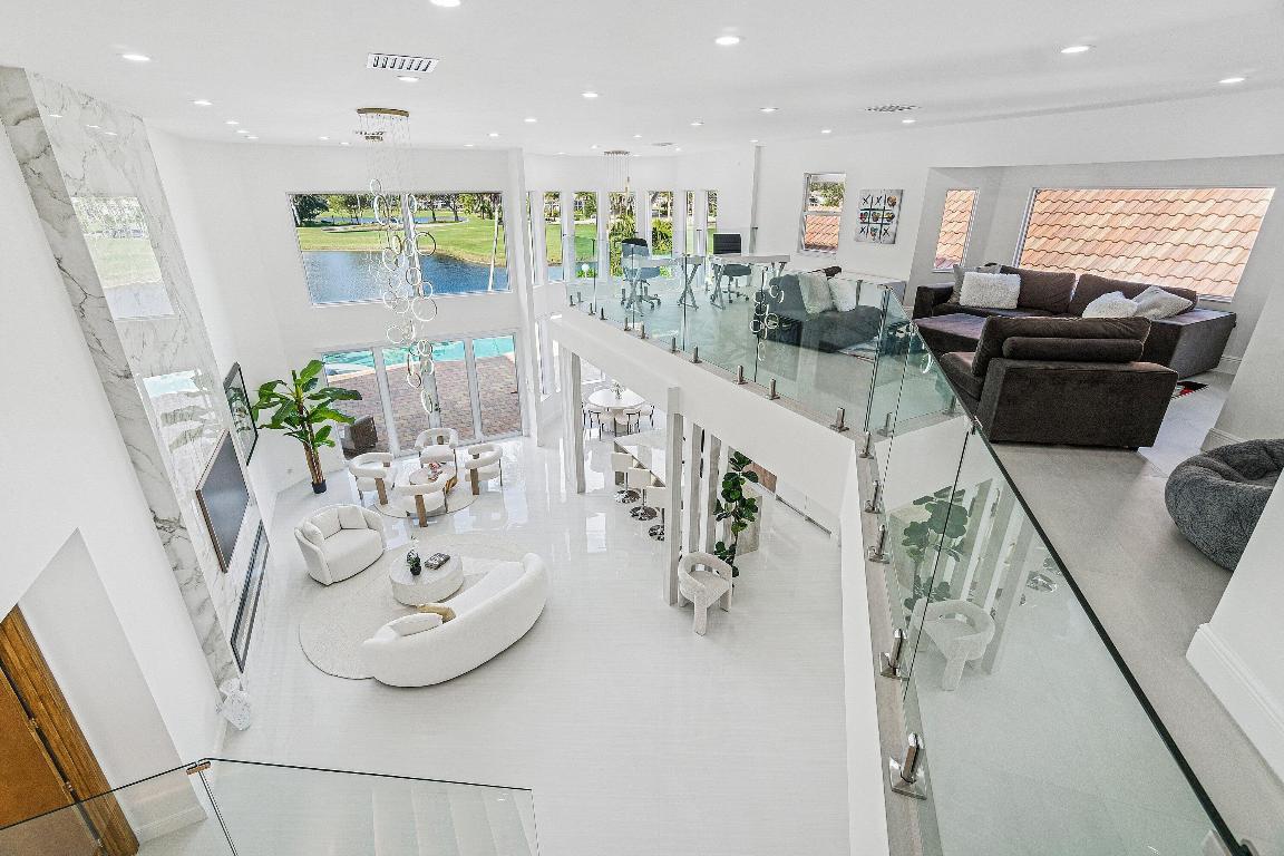 MANCHESTER / POLO CLUB - Residential