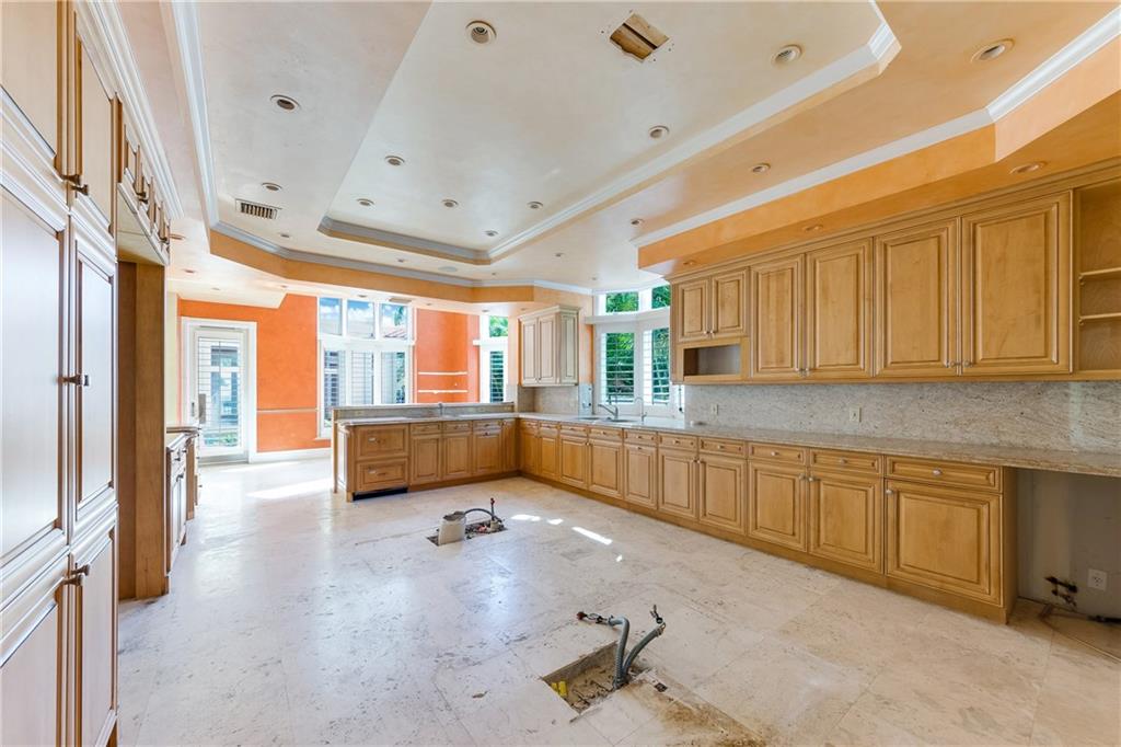 Del Lago Isle 42-2 B - Residential