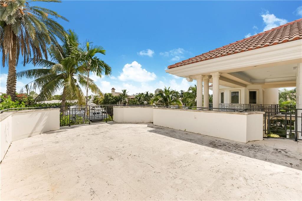 Del Lago Isle 42-2 B - Residential