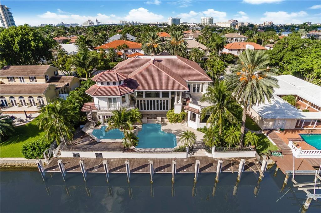 Del Lago Isle 42-2 B - Residential