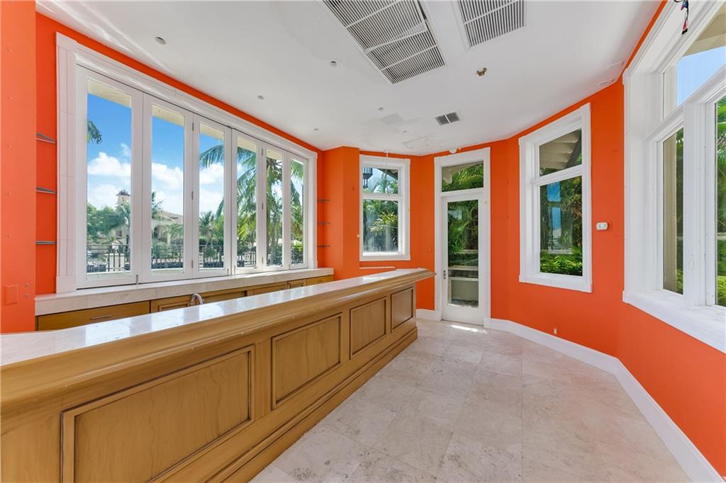 Del Lago Isle 42-2 B - Residential