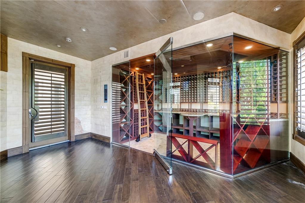 Del Lago Isle 42-2 B - Residential