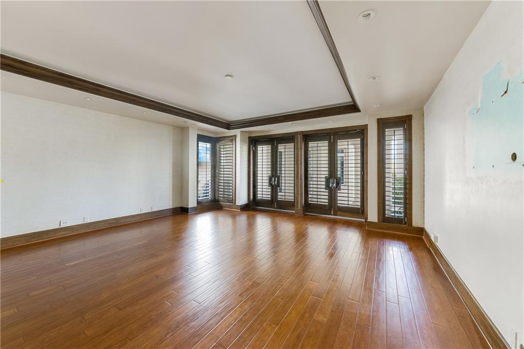 Del Lago Isle 42-2 B - Residential