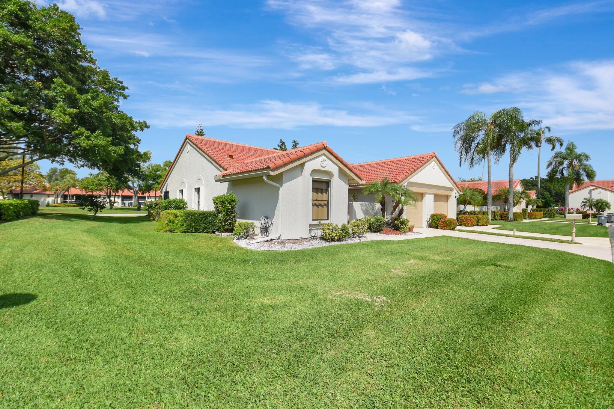 5943 Parkwalk Circle W