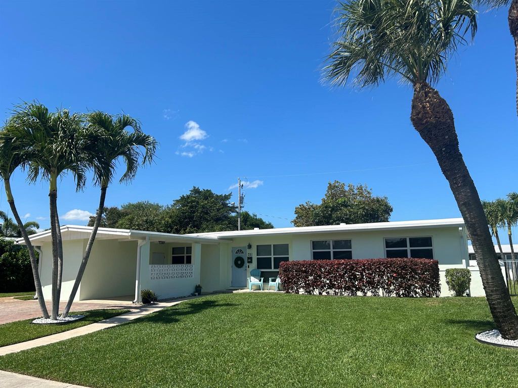 Photo of 751 Flamingo Way, North Palm Beach, FL 33408 (MLS # R10970603)