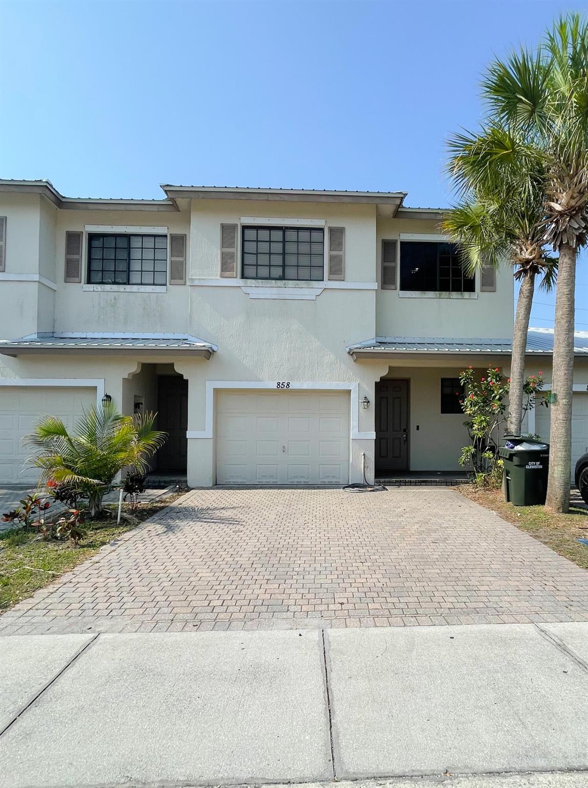 SWEET LAKES VILLAS - Residential