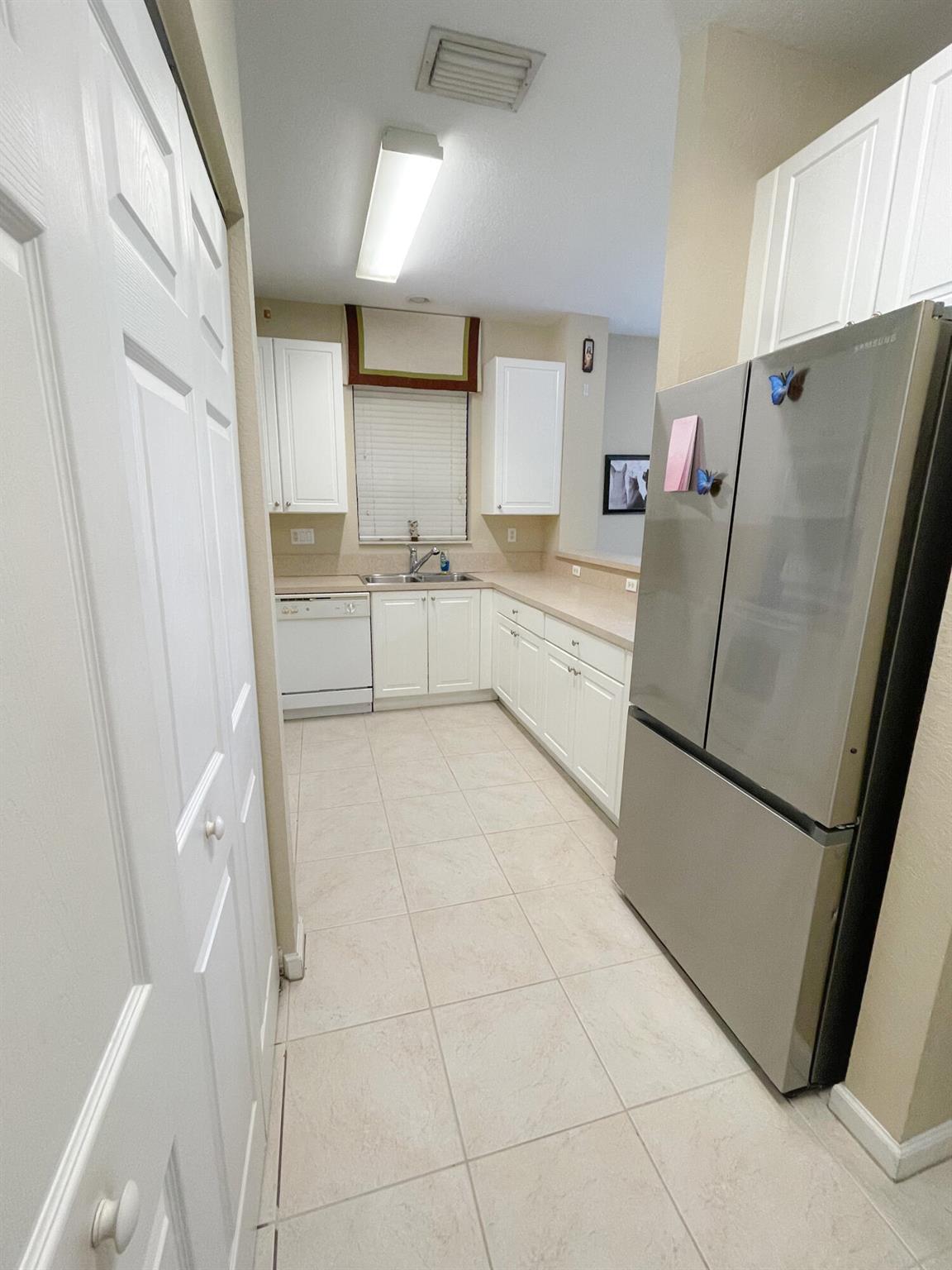 SWEET LAKES VILLAS - Residential