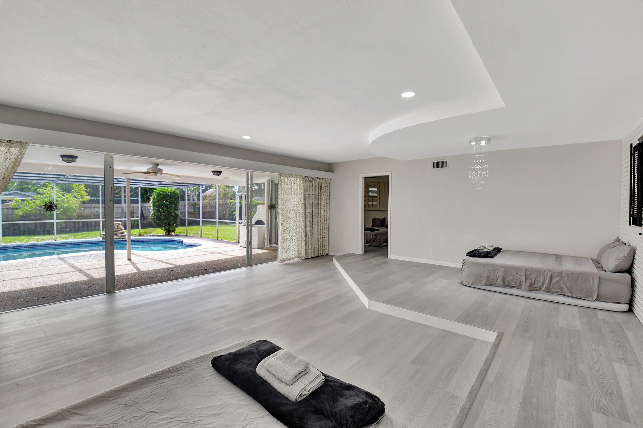 BOCA RATON HILLS SEC 3 - Residential Lease