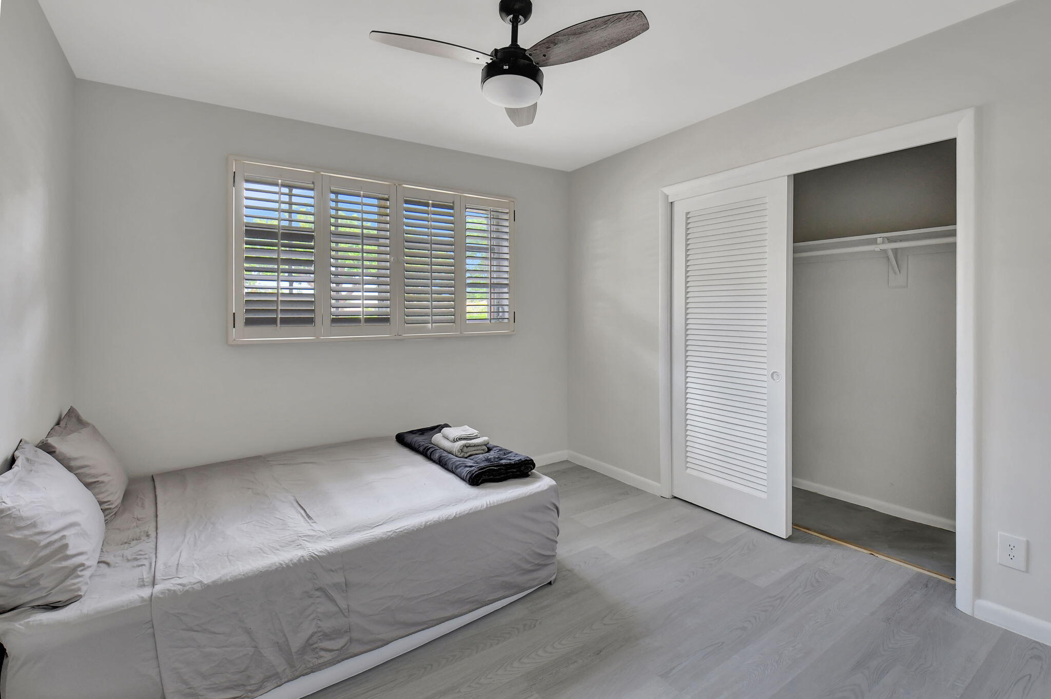 BOCA RATON HILLS SEC 3 - Residential Lease