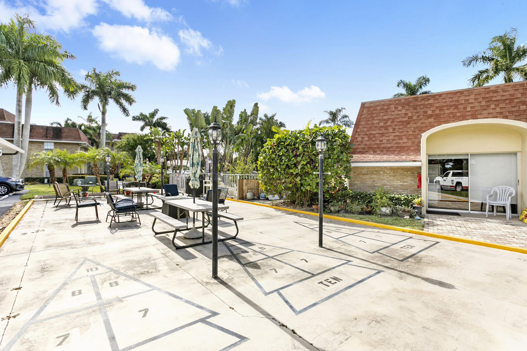 TAMBERLANE 2 CONDO - Residential