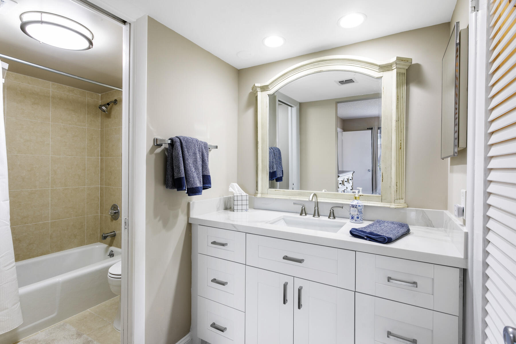 TAMBERLANE 2 CONDO - Residential