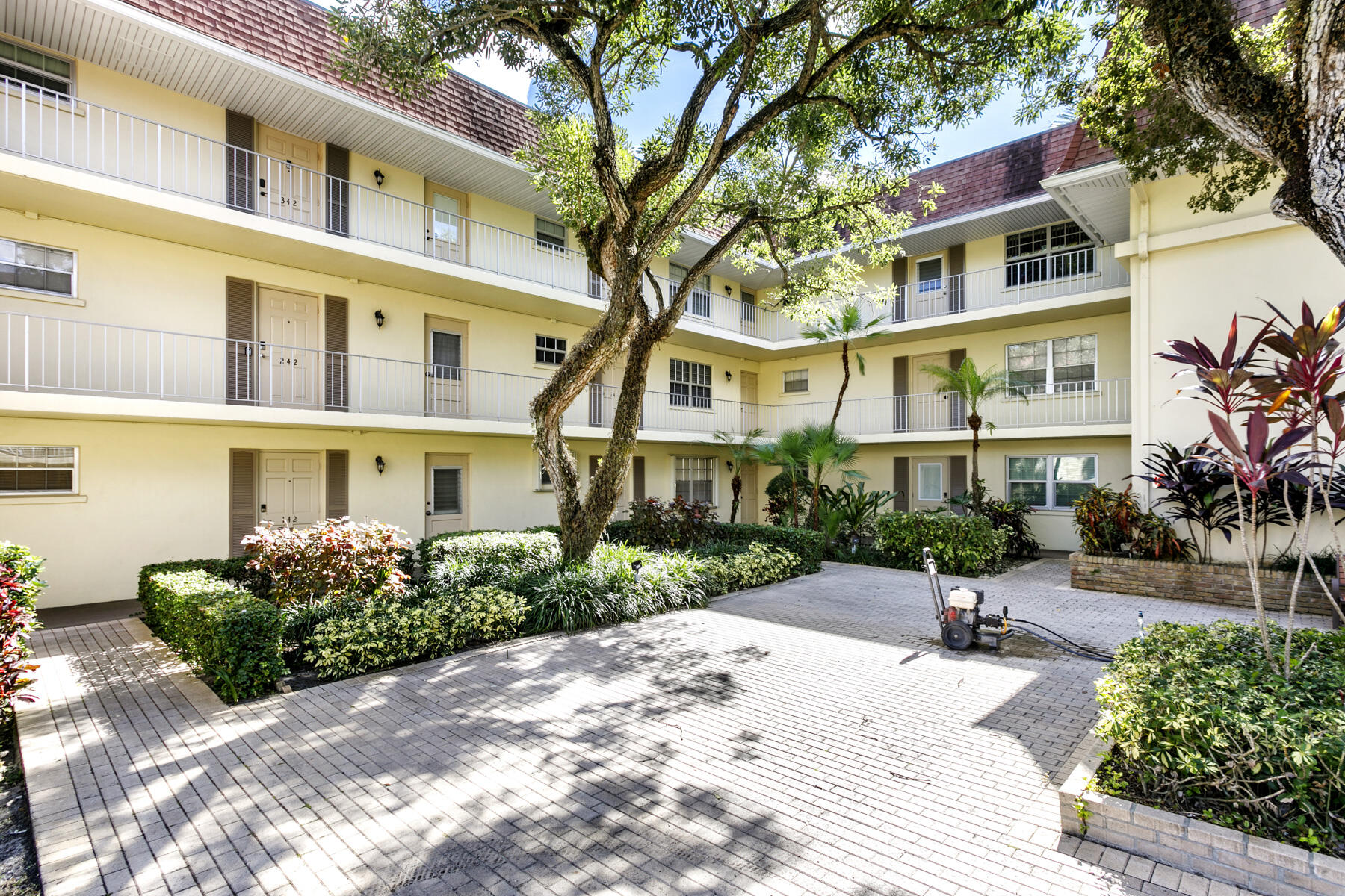 TAMBERLANE 2 CONDO - Residential