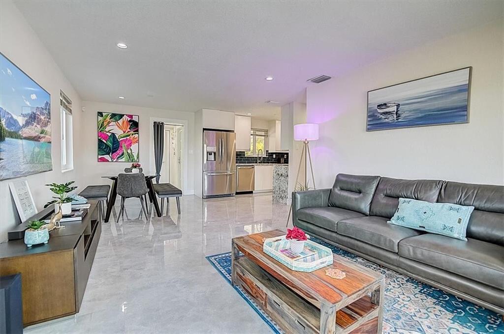 COLLIER ESTATES FIFTH ADD - Residential