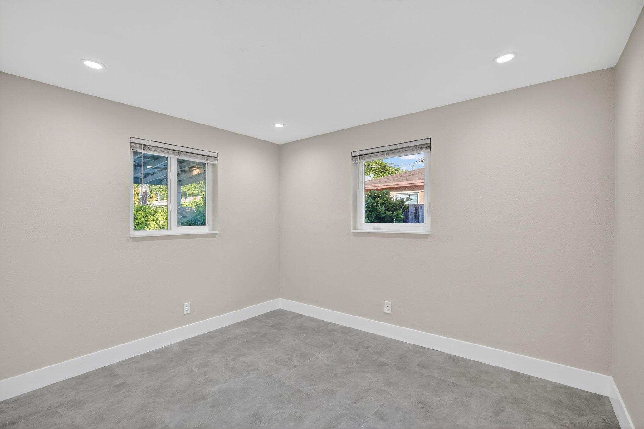 COLLIER ESTATES FIFTH ADD - Residential