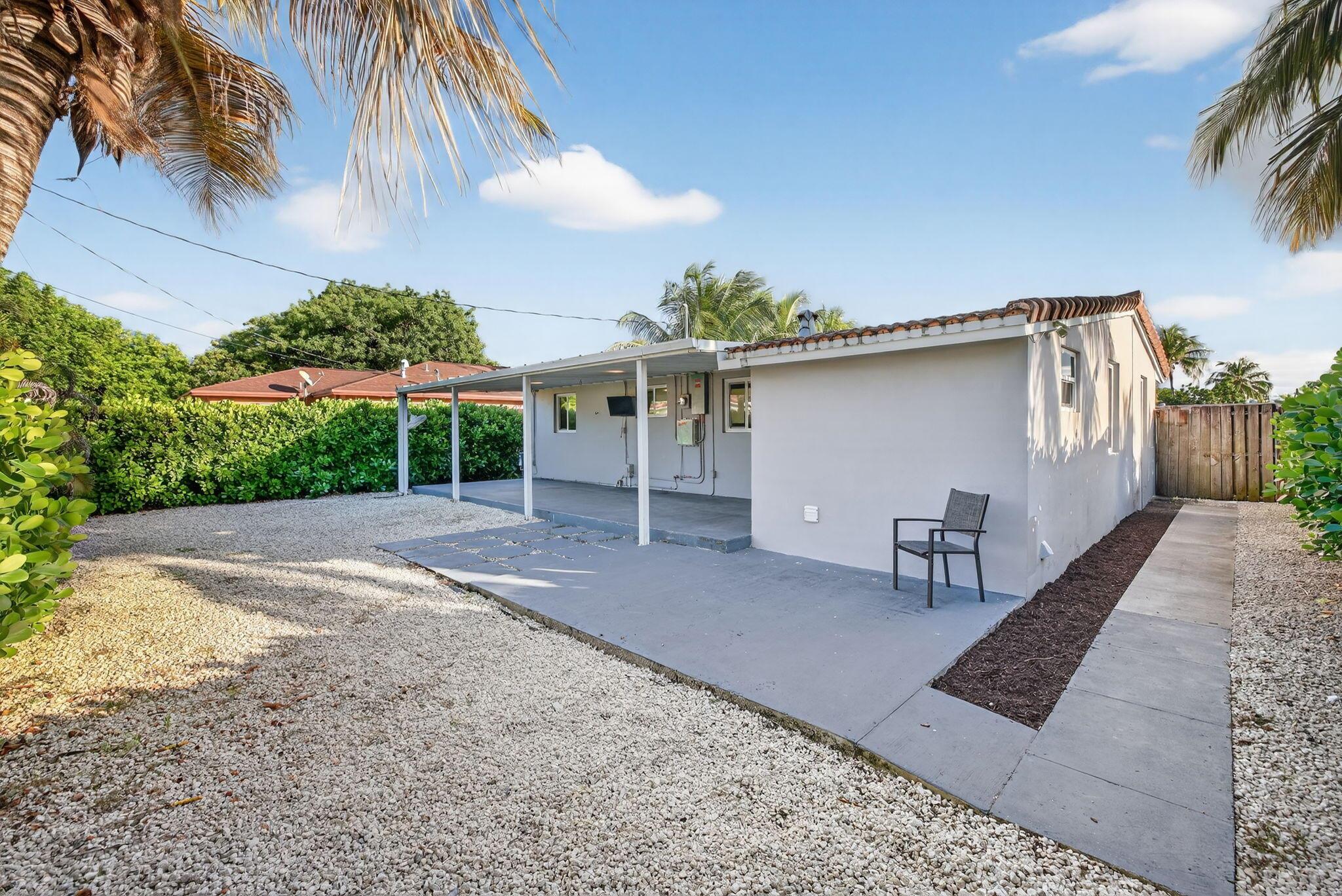 COLLIER ESTATES FIFTH ADD - Residential