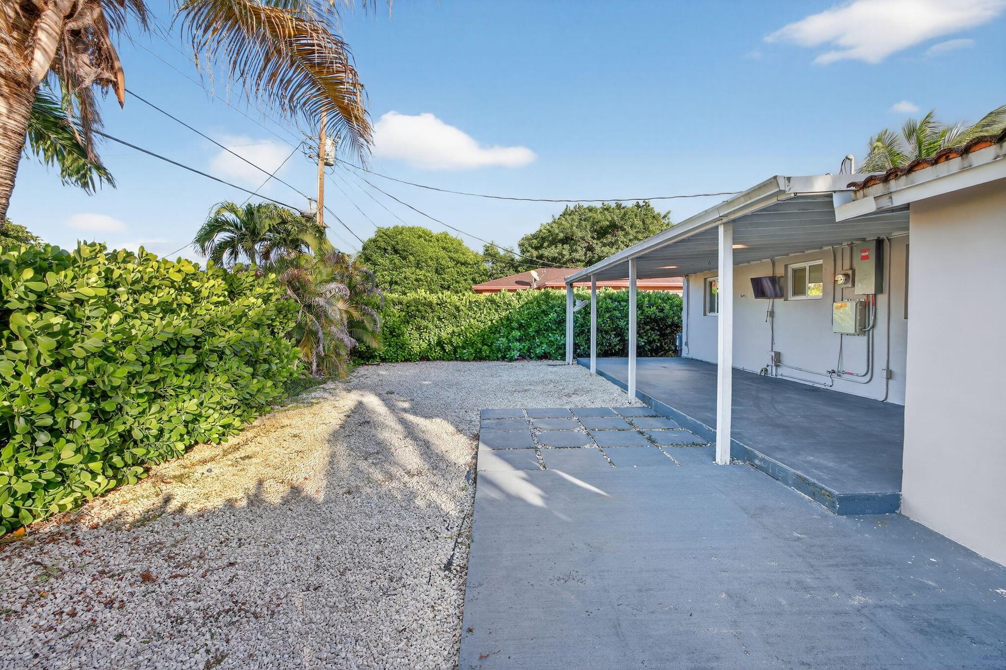 COLLIER ESTATES FIFTH ADD - Residential