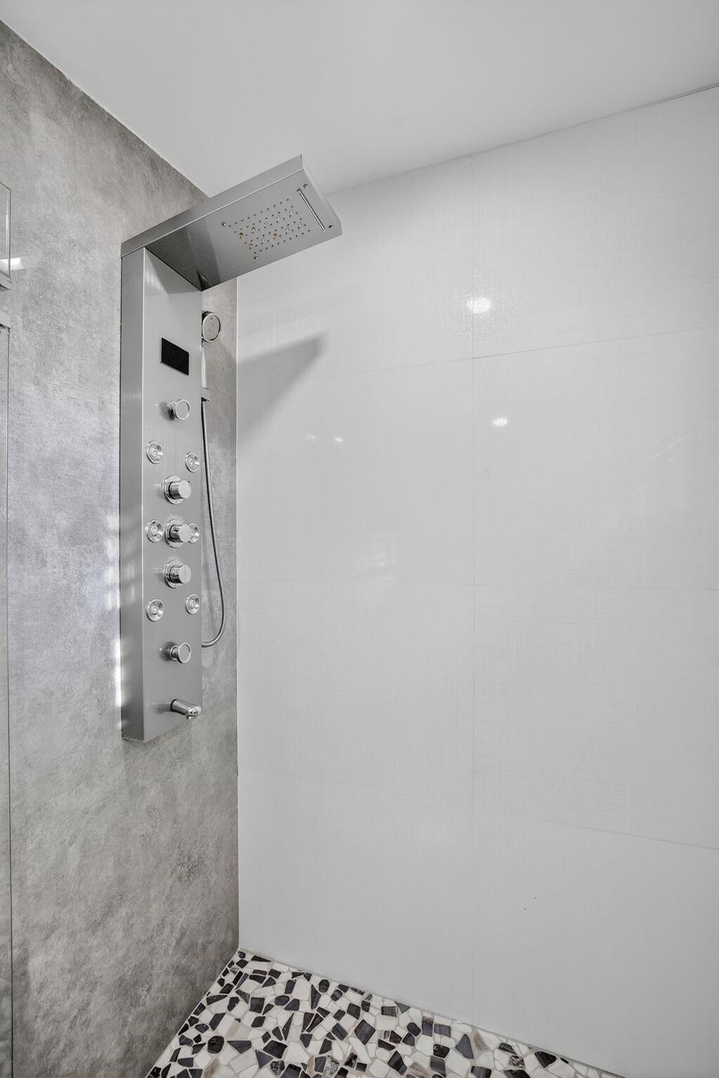 COLLIER ESTATES FIFTH ADD - Residential