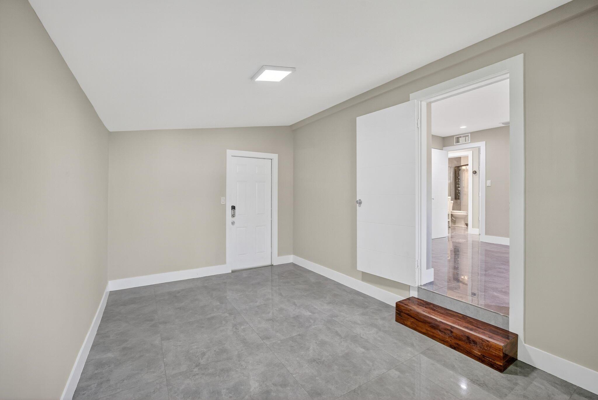 COLLIER ESTATES FIFTH ADD - Residential