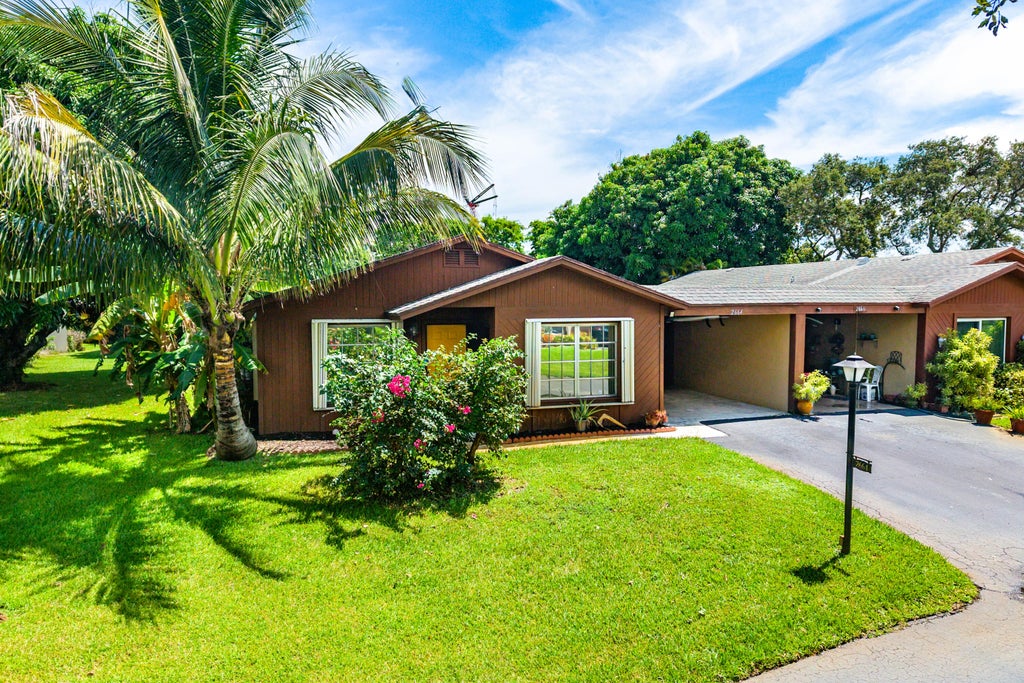 Photo of 2664 SE 27th Lane #58a, Boynton Beach, FL 33435 (MLS # B26072657)