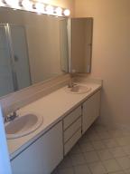 WATERSIDE LUXURY TOWNHOME - Residential