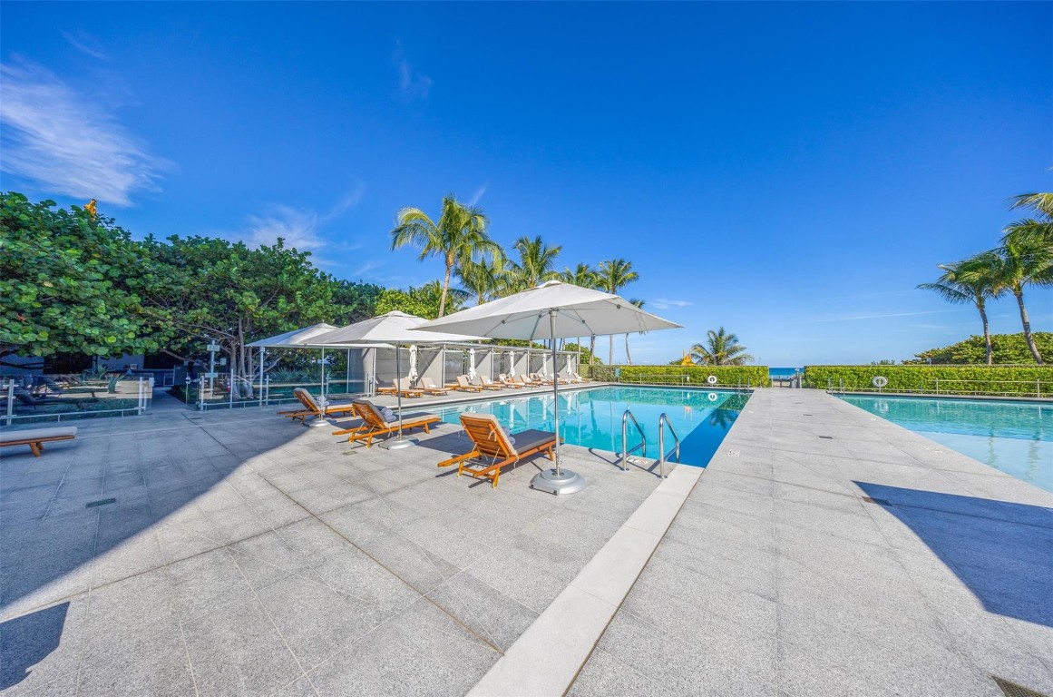 8701 Collins Ave Cond - Residential