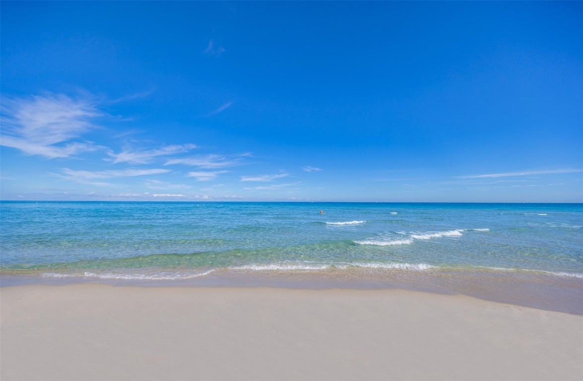 8701 Collins Ave Cond - Residential