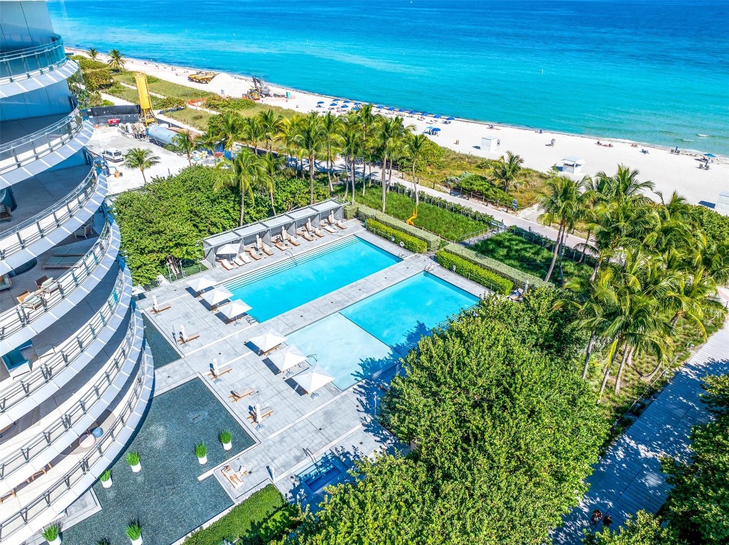 8701 Collins Ave Cond - Residential