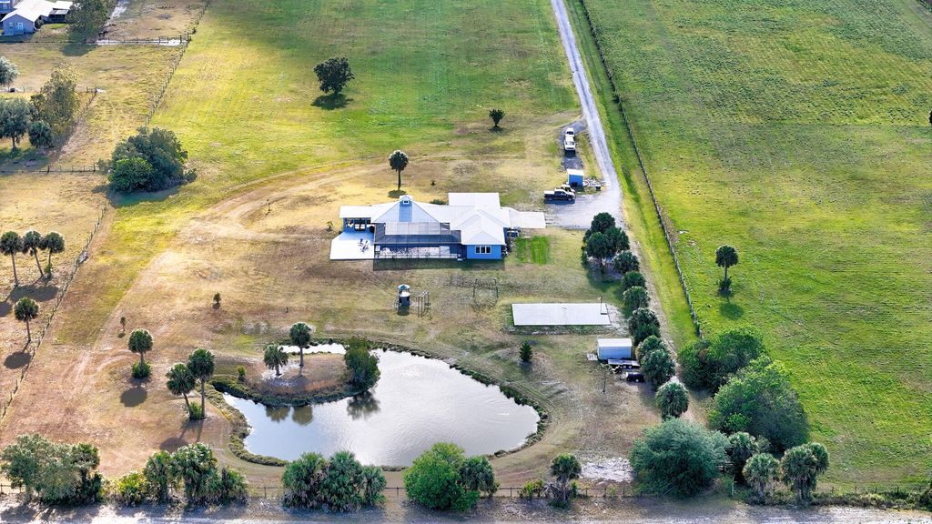 Photo of 2366 S Brocksmith Road, Fort Pierce, FL 34945 (MLS # R10988682)