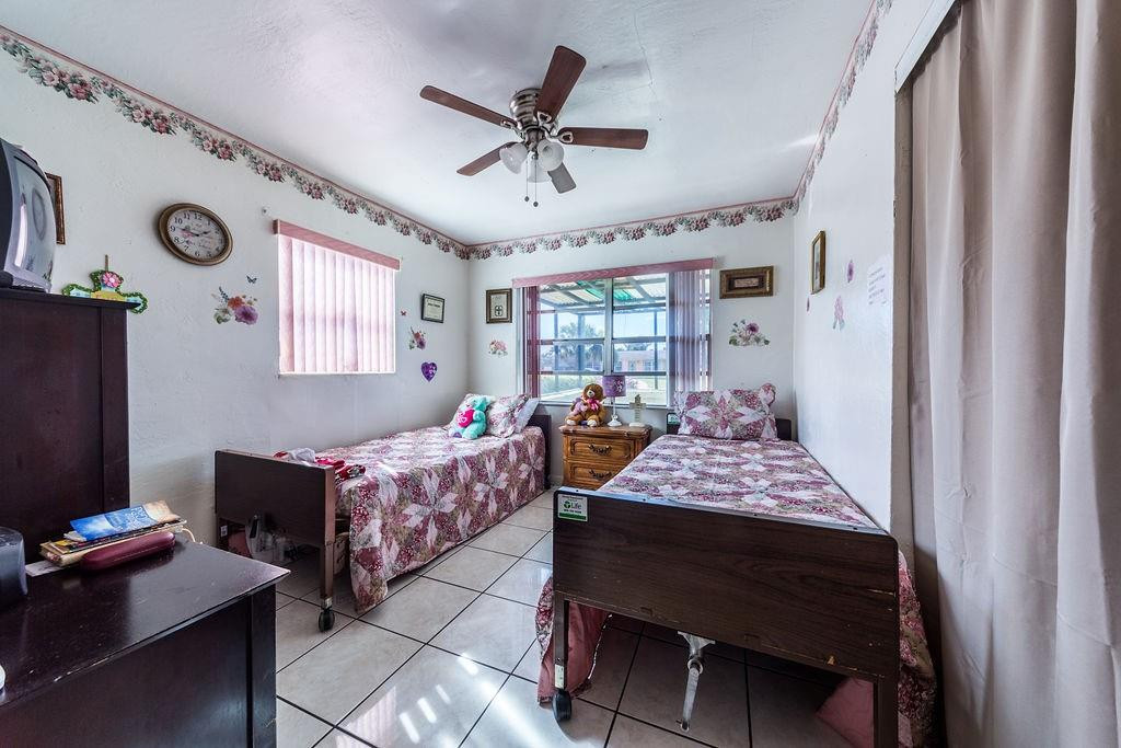 Broadview Country Club Es - Residential