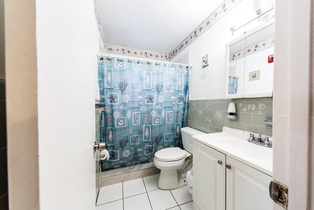 Broadview Country Club Es - Residential