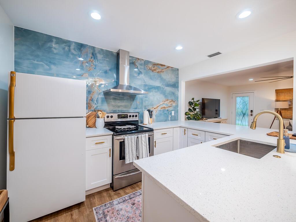 LAKE WORTH TOWN OF - Residential Lease