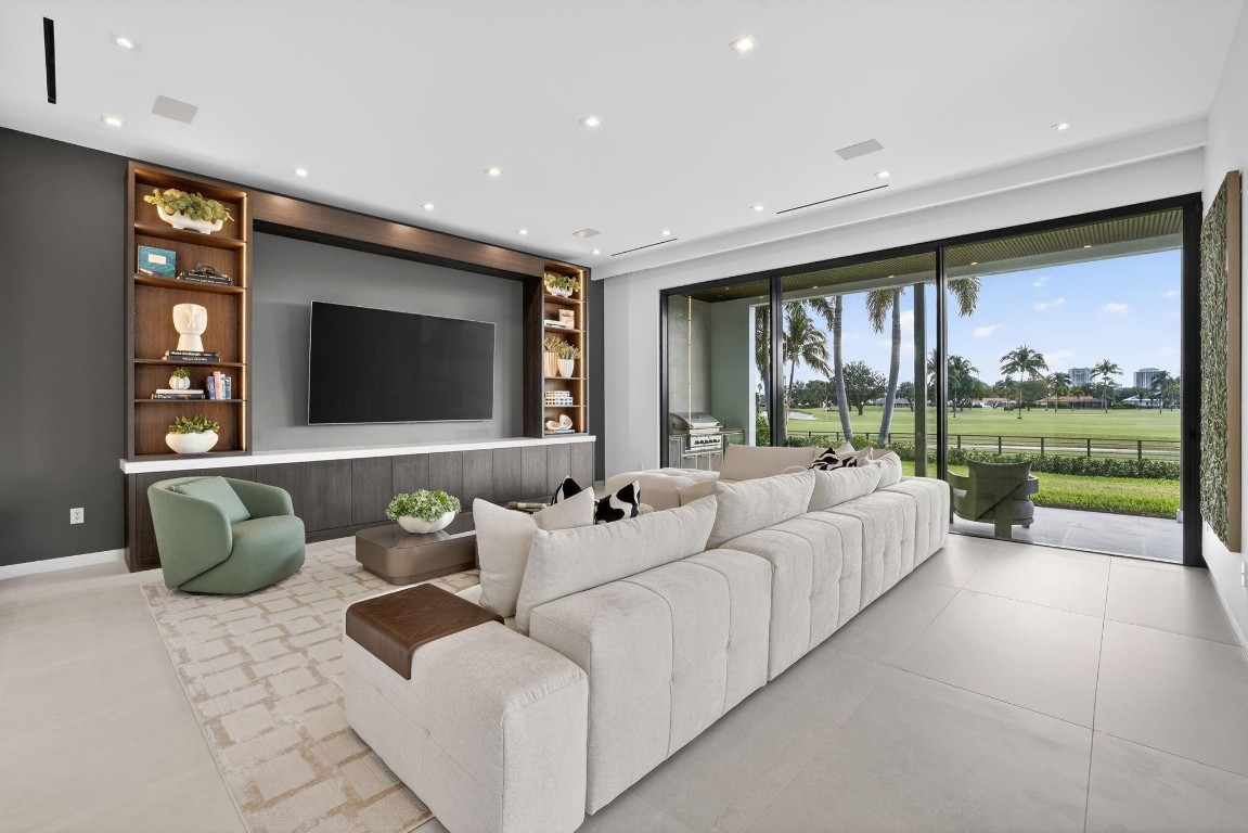 Coral Ridge Country Club - Residential