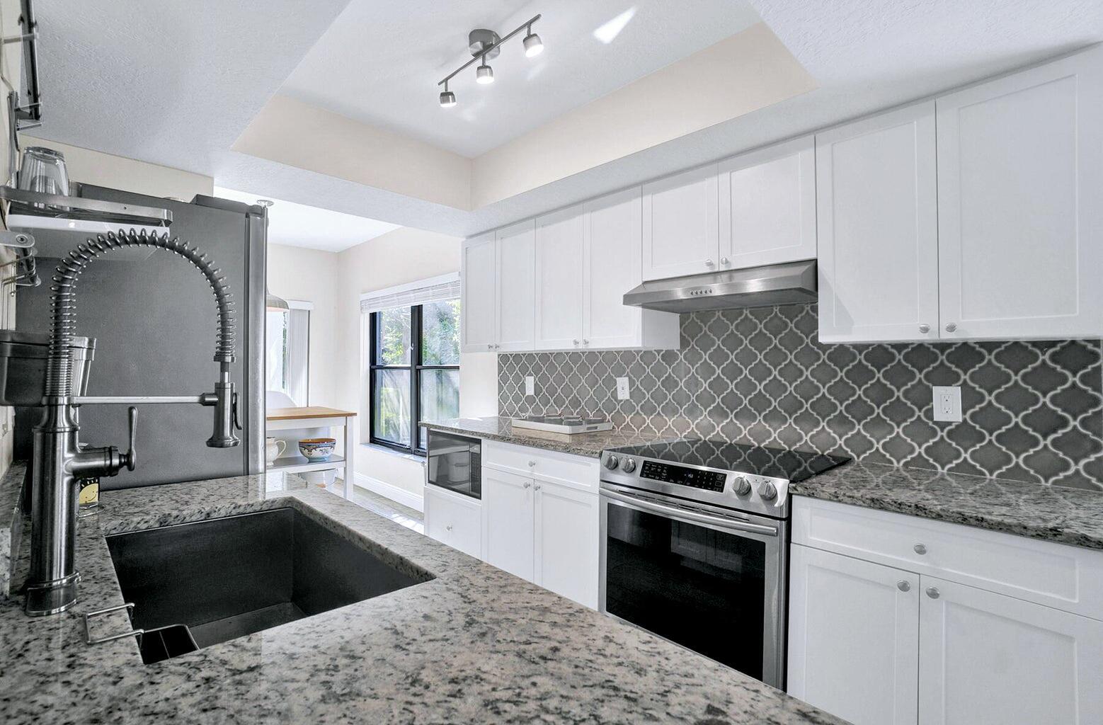 GOLF COTTAGES 2 CONDO - Residential Lease